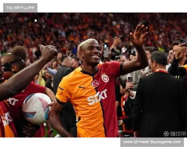 奥斯梅恩与那不勒斯续约至2026年工资大幅提升